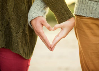 hand-in-love
