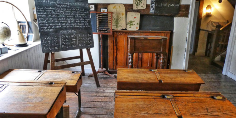 classroom-scene-with-blackboard-and-wooden-desk
